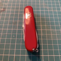 Передняя накладка для ножей VICTORINOX C.3600.3.10